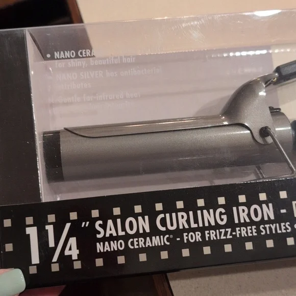Hot Tools Diamond Platinum Gold Curling Iron - Picture 4 of 14